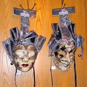 🆕 Masquerade Set 🎭 Adult novelty use ONLY! Excellent condition. Hand painted.
